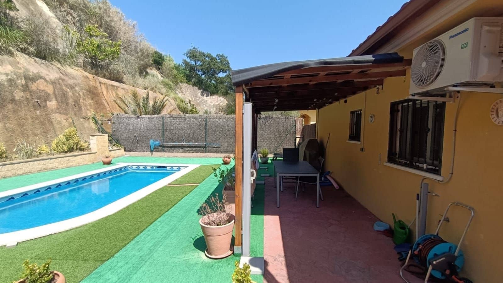 3 bedroom Villa for sale in Lloret de Mar with pool garage - € 350,000 (Ref: 9715269)