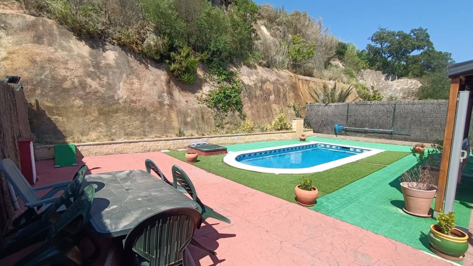 3 bedroom Villa for sale in Lloret de Mar with pool garage - € 350,000 (Ref: 9715269)