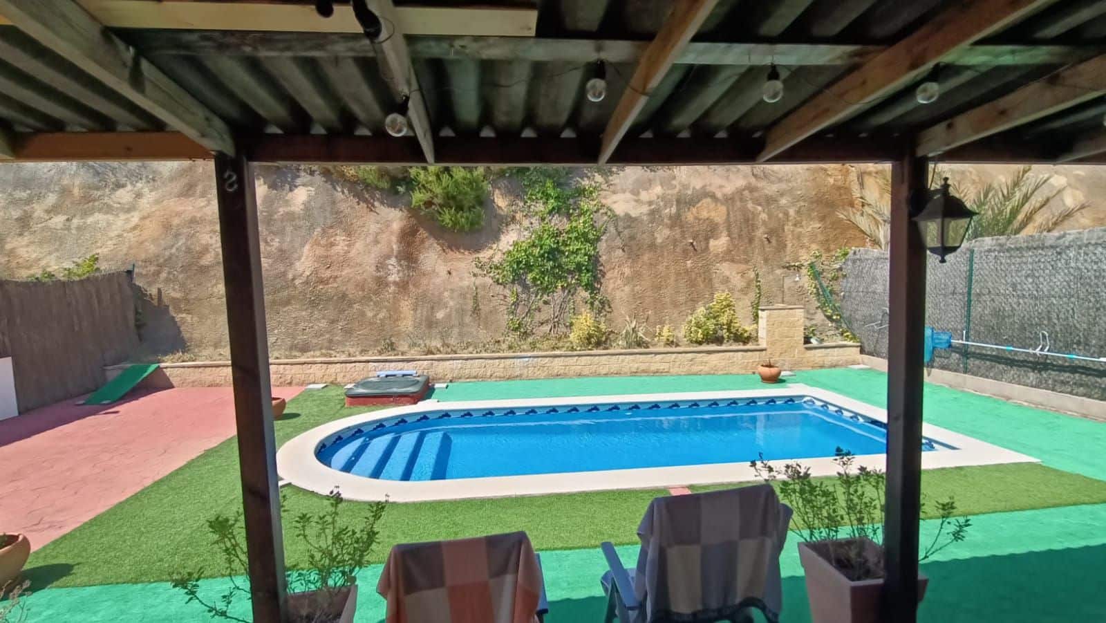 3 bedroom Villa for sale in Lloret de Mar with pool garage - € 350,000 (Ref: 9715269)