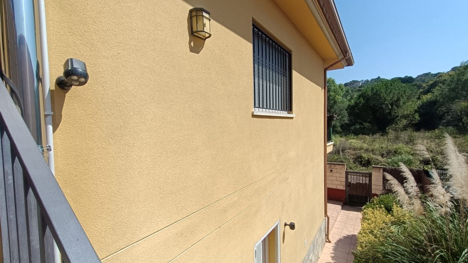 3 bedroom Villa for sale in Lloret de Mar with pool garage - € 350,000 (Ref: 9715269)