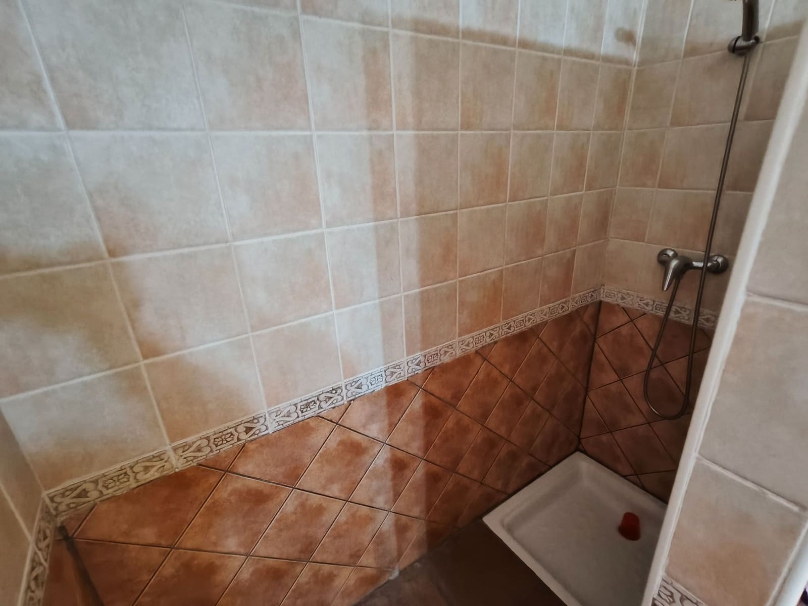 3 bedroom Villa for sale in Lloret de Mar with garage - € 270,000 (Ref: 9715270)