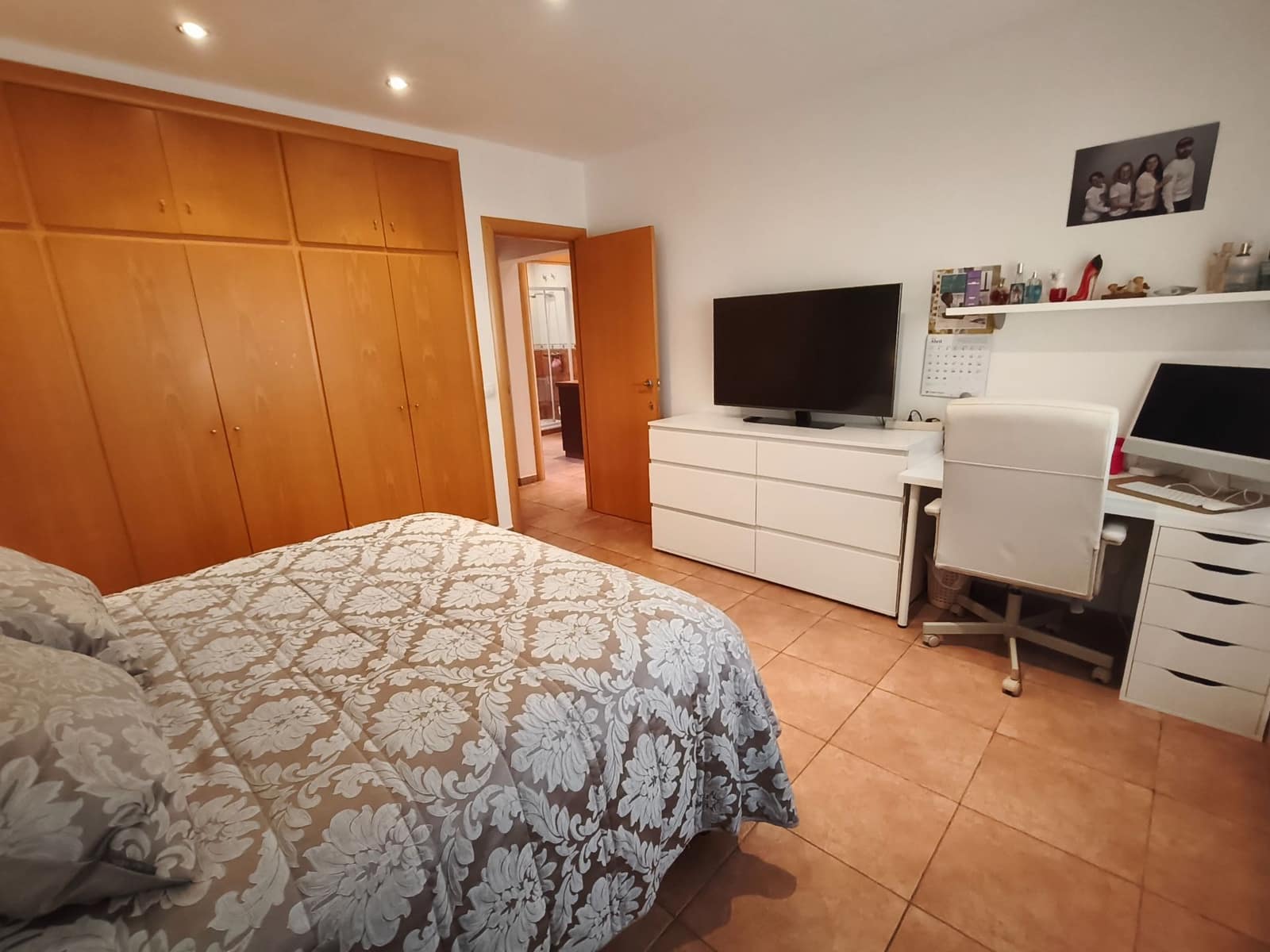 3 bedroom Villa for sale in Lloret de Mar with garage - € 270,000 (Ref: 9715270)