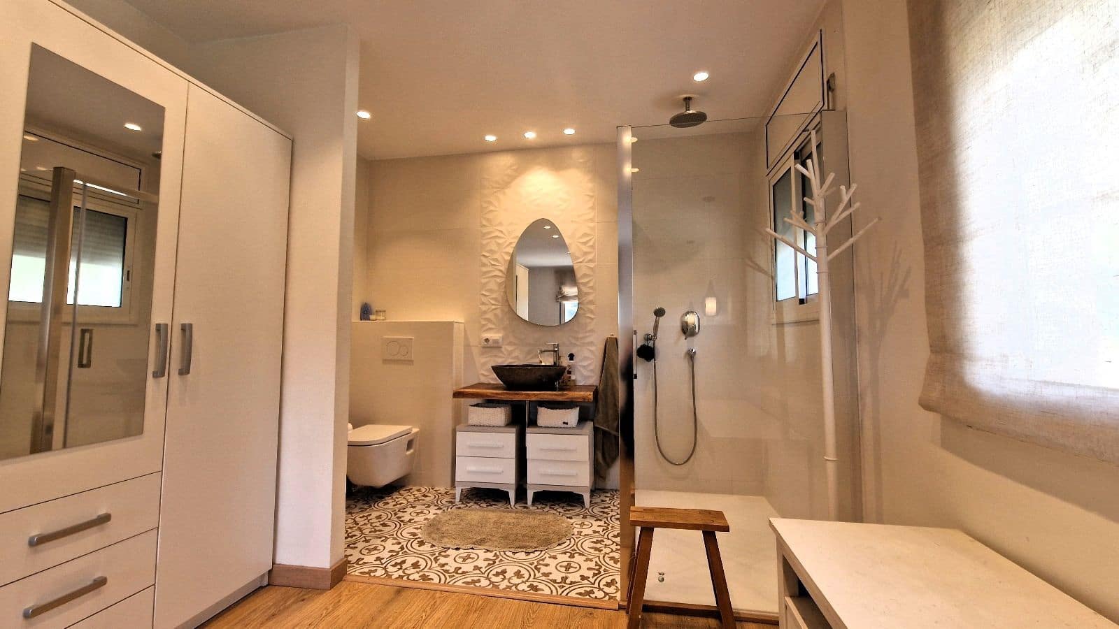 2 bedroom Villa for sale in Lloret de Mar with garage - € 249,000 (Ref: 9715271)