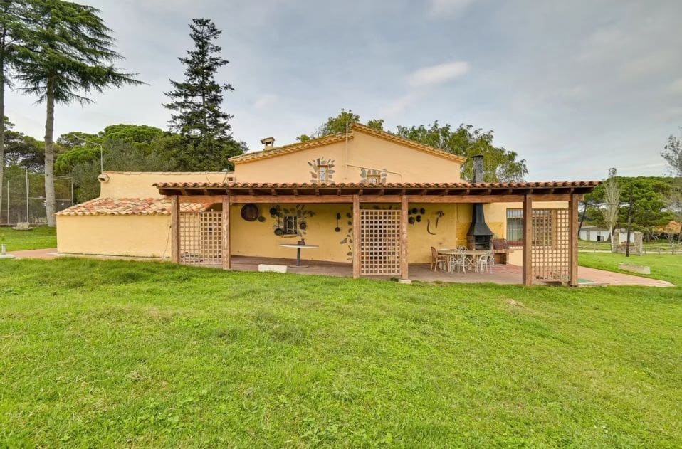 4 Zimmer Finca/Landgut zu verkaufen in Caldes de Malavella mit Pool - 875.000 € (Ref: 9715272)
