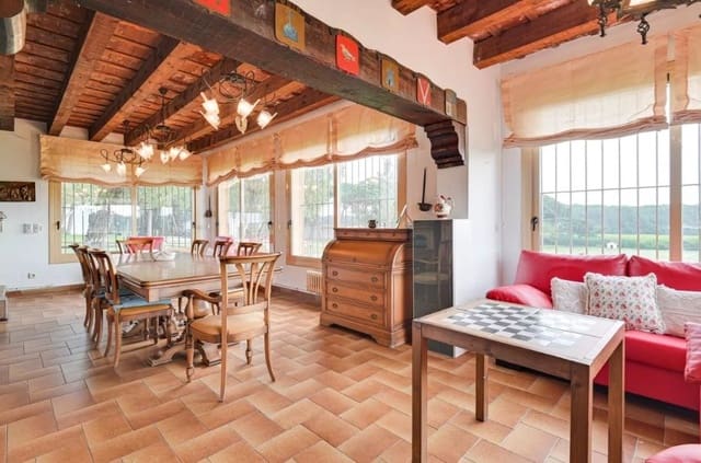 4 Zimmer Finca/Landgut zu verkaufen in Caldes de Malavella mit Pool - 875.000 € (Ref: 9715272)