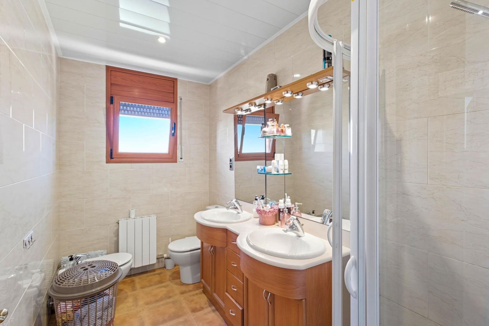 Chalet de 5 habitaciones en Cànoves i Samalús en venta con garaje - 429.000 € (Ref: 9715275)