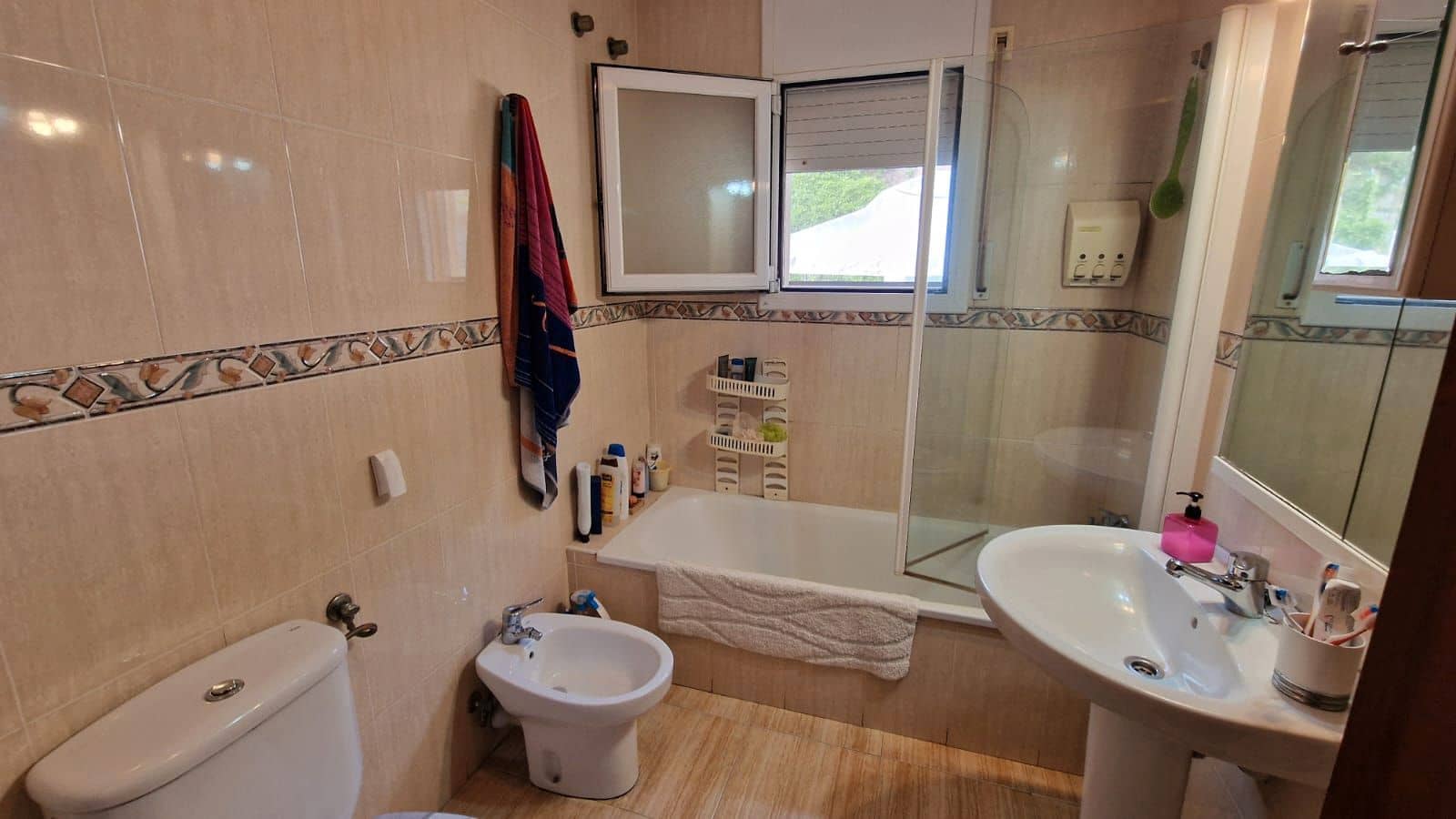 4 bedroom Villa for sale in Lloret de Mar with pool garage - € 275,000 (Ref: 9715276)