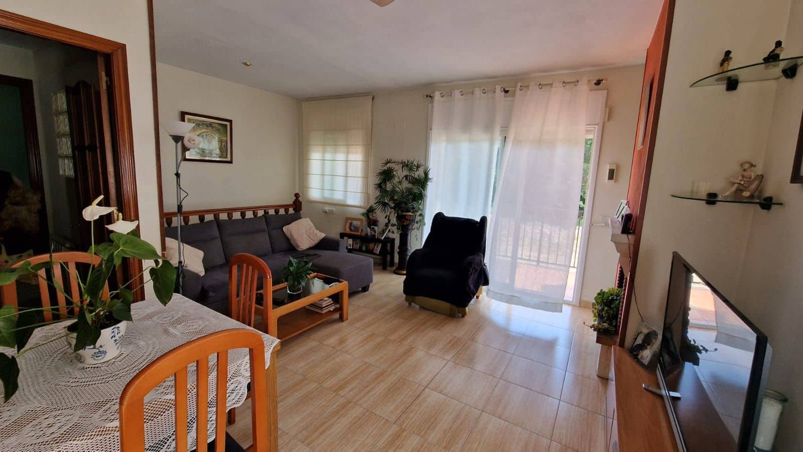 4 bedroom Villa for sale in Lloret de Mar with pool garage - € 275,000 (Ref: 9715276)