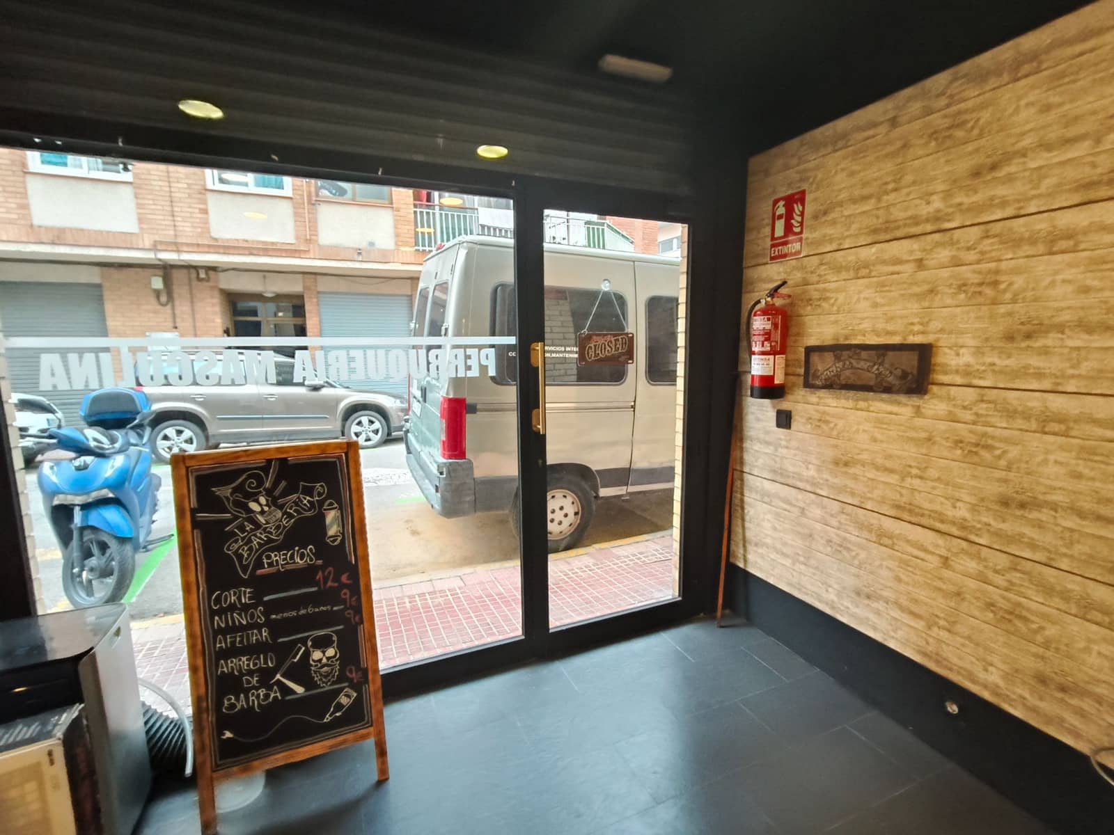 Local Comercial en Lloret de Mar en venta - 69.000 € (Ref: 9715279)