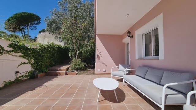 3 soveværelse Finca/Landehus til salg i Urbanitzacions del Nord, Lloret de Mar med garage - € 250.000 (Ref: 9770049)