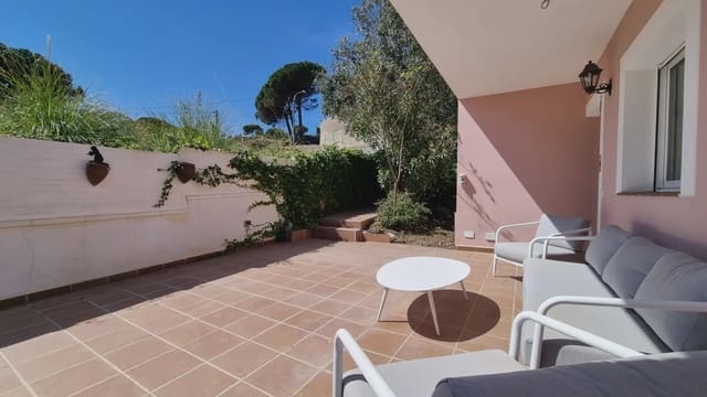 3 soveværelse Finca/Landehus til salg i Urbanitzacions del Nord, Lloret de Mar med garage - € 250.000 (Ref: 9770049)