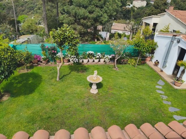 6 quarto Moradia para venda em Centre, Lloret de Mar - 315 000 € (Ref: 9789843)