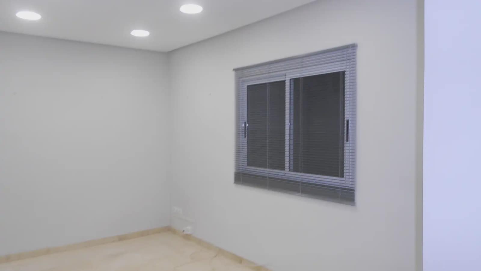 Local Commercial à vendre à Valence ville - 1 100 000 € (Ref: 9748268)