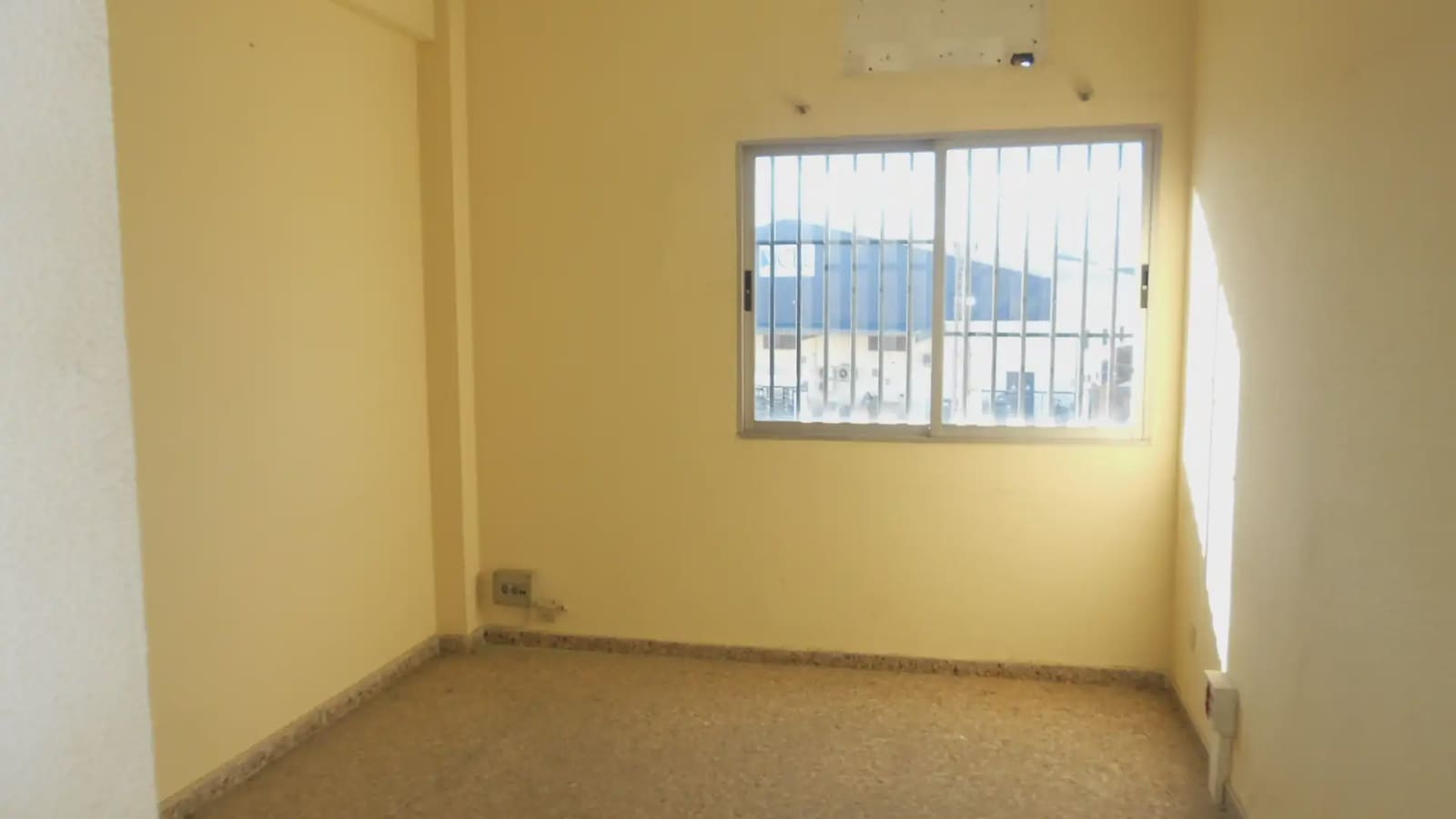 Gewerbe zu verkaufen in Picassent - 1.800.000 € (Ref: 9748274)