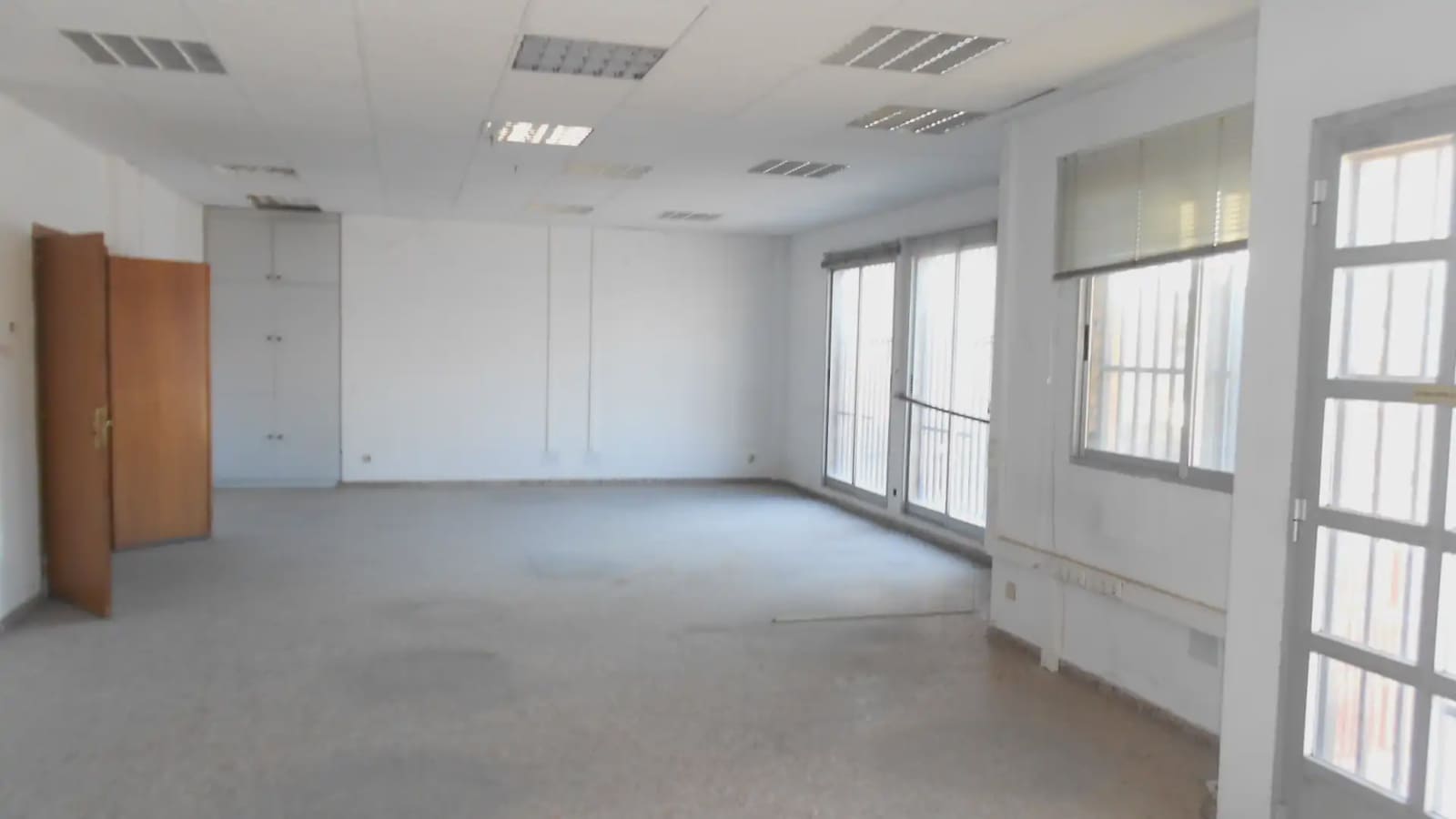 Gewerbe zu verkaufen in Picassent - 1.800.000 € (Ref: 9748274)