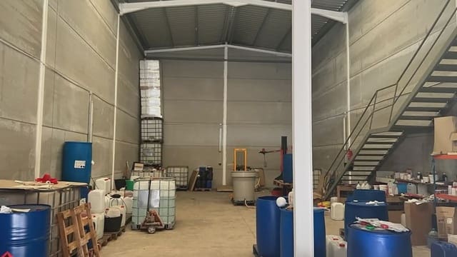 Erhverv til salg i Quartell - € 135.000 (Ref: 9748276)