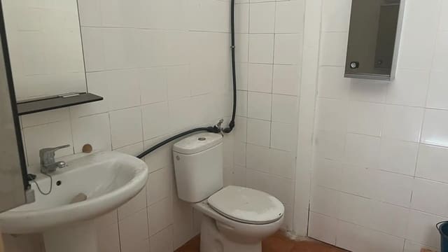 Erhverv til salg i Quartell - € 135.000 (Ref: 9748276)