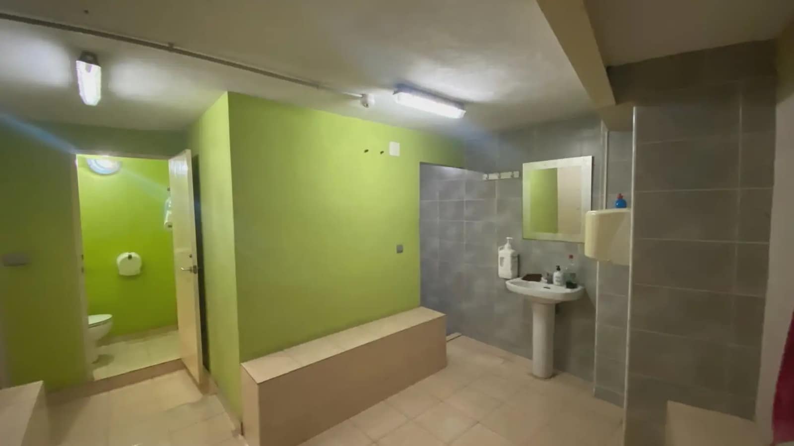 Commerciale in vendita in Alaquas - 575.000 € (Rif: 9748278)