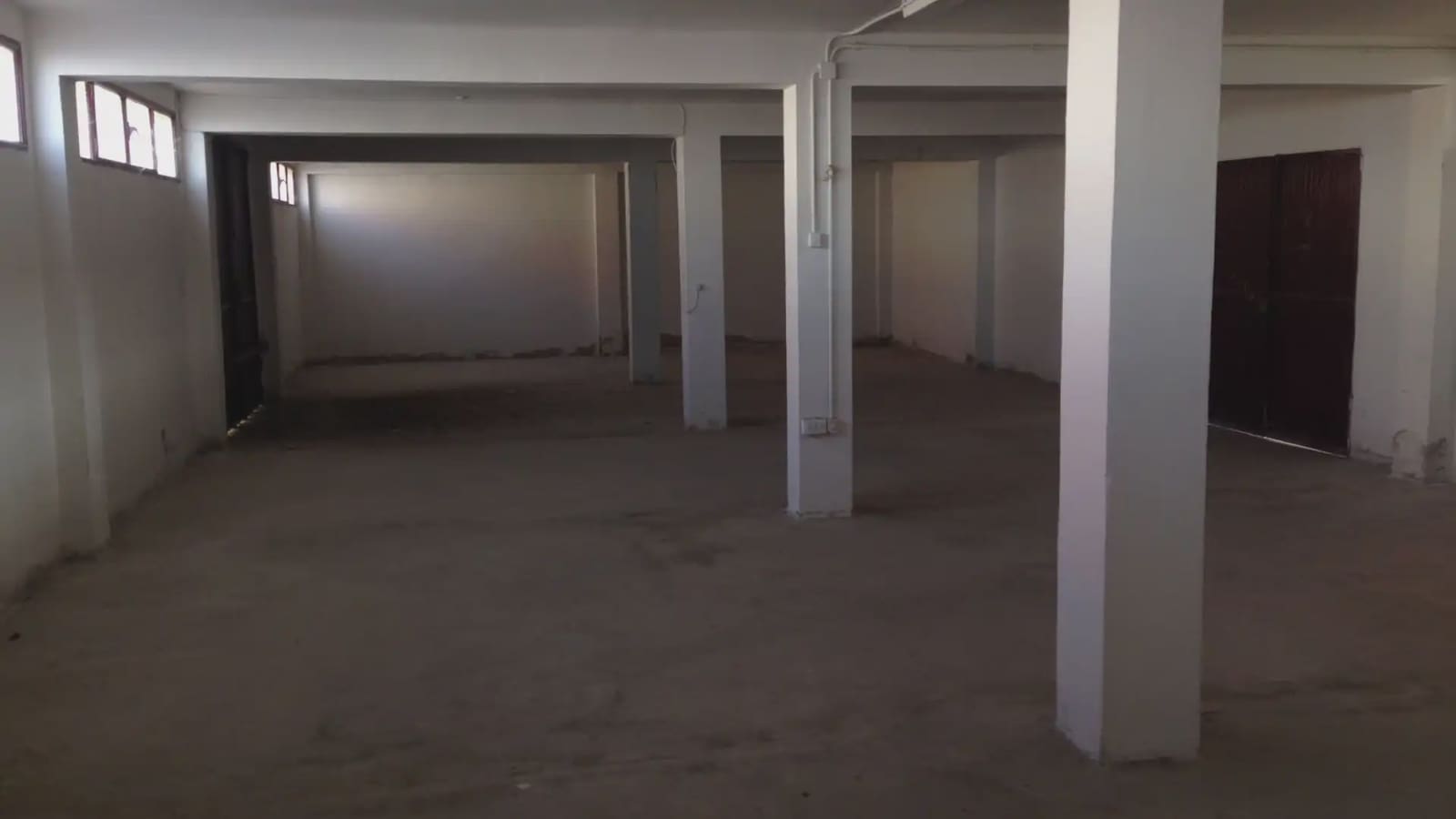 Kommersiell att hyra i Manises - 5 000 € (Ref: 9748281)