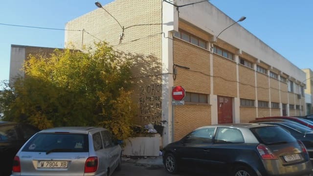 Kommersiell til leie i Manises - € 5 000 (Ref: 9748281)