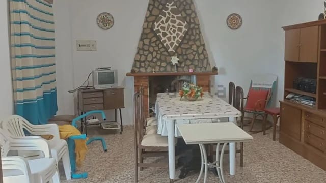 3 soverom Villa til salgs i Chiva med svømmebasseng garasje - € 155 000 (Ref: 9748283)