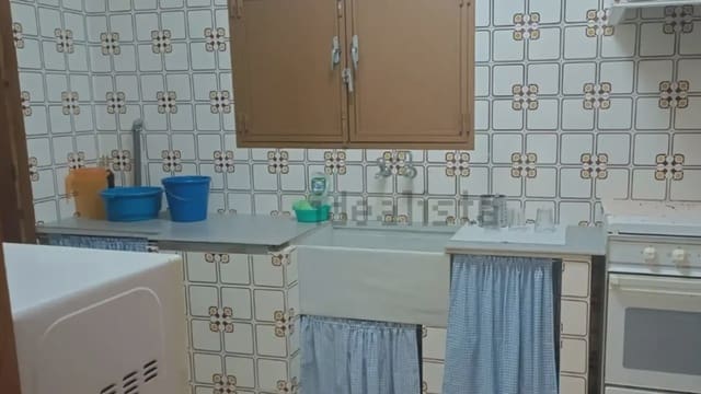 3 soverom Villa til salgs i Chiva med svømmebasseng garasje - € 155 000 (Ref: 9748283)