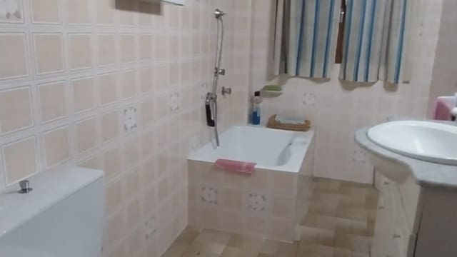 3 soverom Villa til salgs i Chiva med svømmebasseng garasje - € 155 000 (Ref: 9748283)