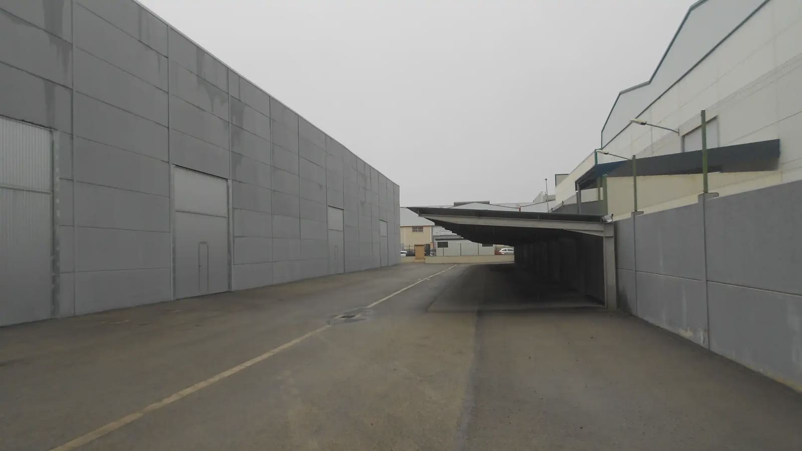 Gewerbe zu verkaufen in Chiva - 1.000.000 € (Ref: 9748286)