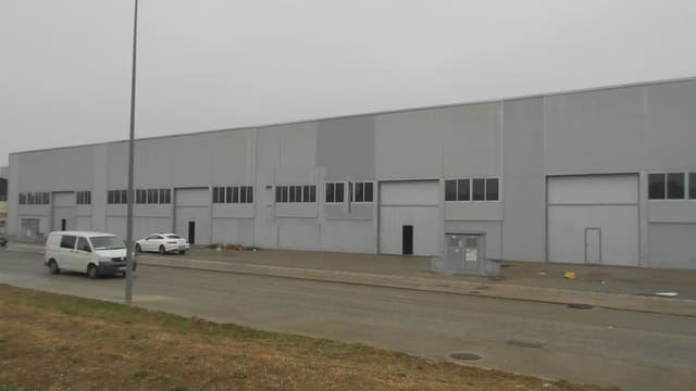 Gewerbe zu verkaufen in Chiva - 1.000.000 € (Ref: 9748286)