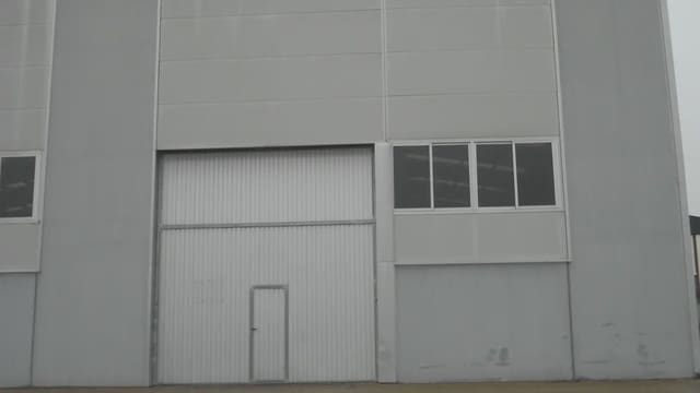 Gewerbe zu verkaufen in Chiva - 1.000.000 € (Ref: 9748286)