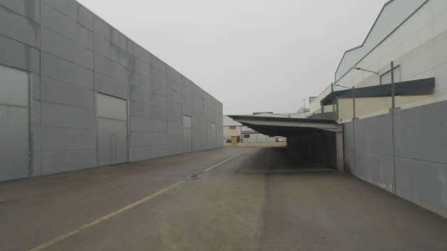 Gewerbe zu verkaufen in Chiva - 1.000.000 € (Ref: 9748286)