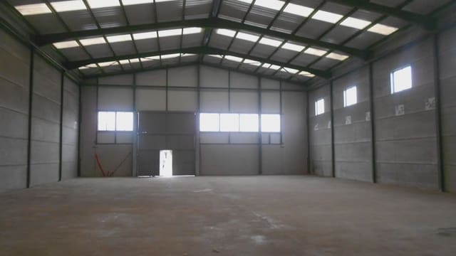 Gewerbe zu verkaufen in Chiva - 1.000.000 € (Ref: 9748286)