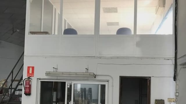 Erhverv til salg i Aeropuerto Viejo, Sevilla by - € 270.000 (Ref: 9748290)