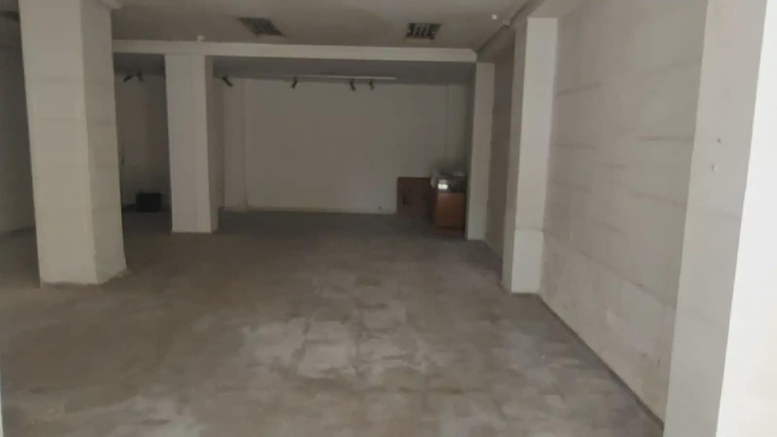 Kommersiell att hyra i Manises - 600 € (Ref: 9748291)