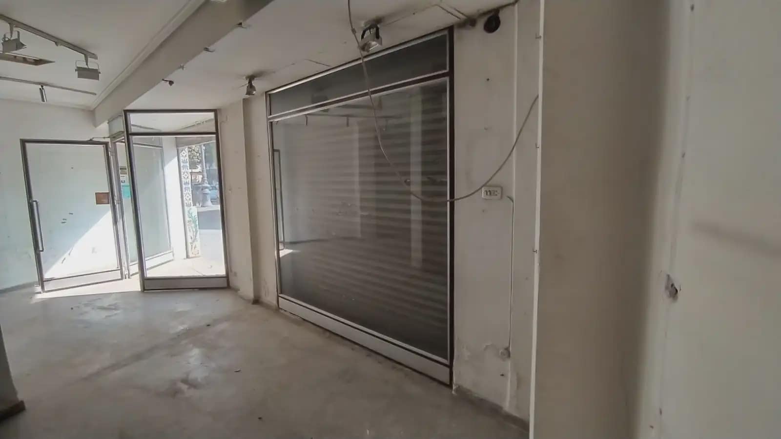 Kommersiell att hyra i Manises - 600 € (Ref: 9748291)