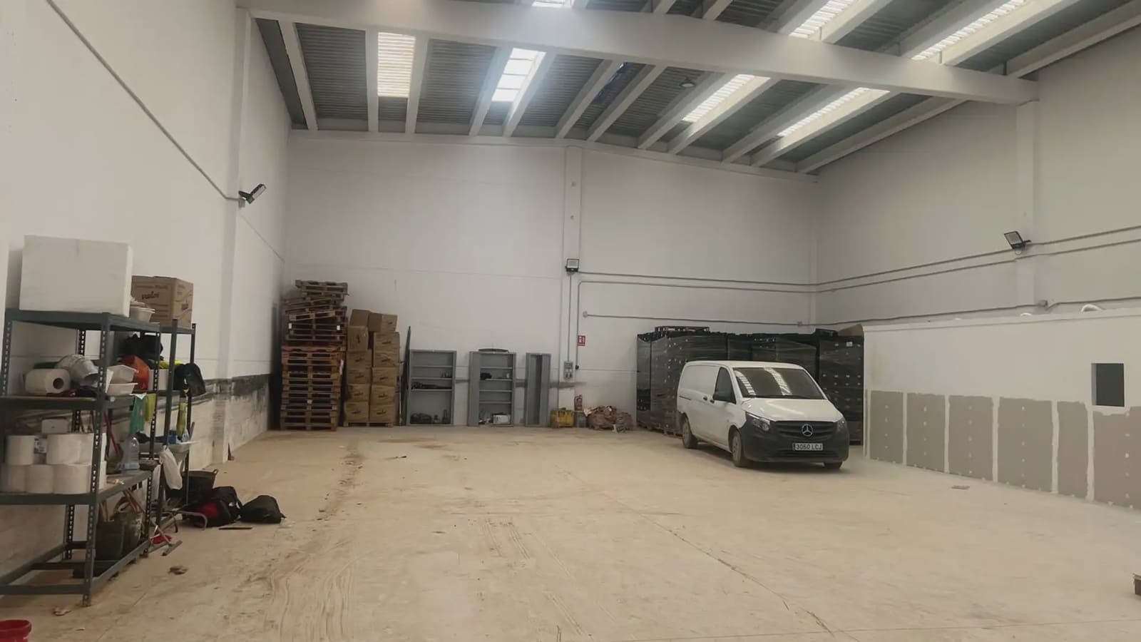 Commerciale da affittare in Riba-roja de Turia - 1.600 € (Rif: 9748297)