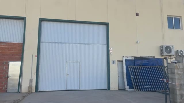 Commerciale da affittare in Riba-roja de Túria - 1.600 € (Rif: 9748297)