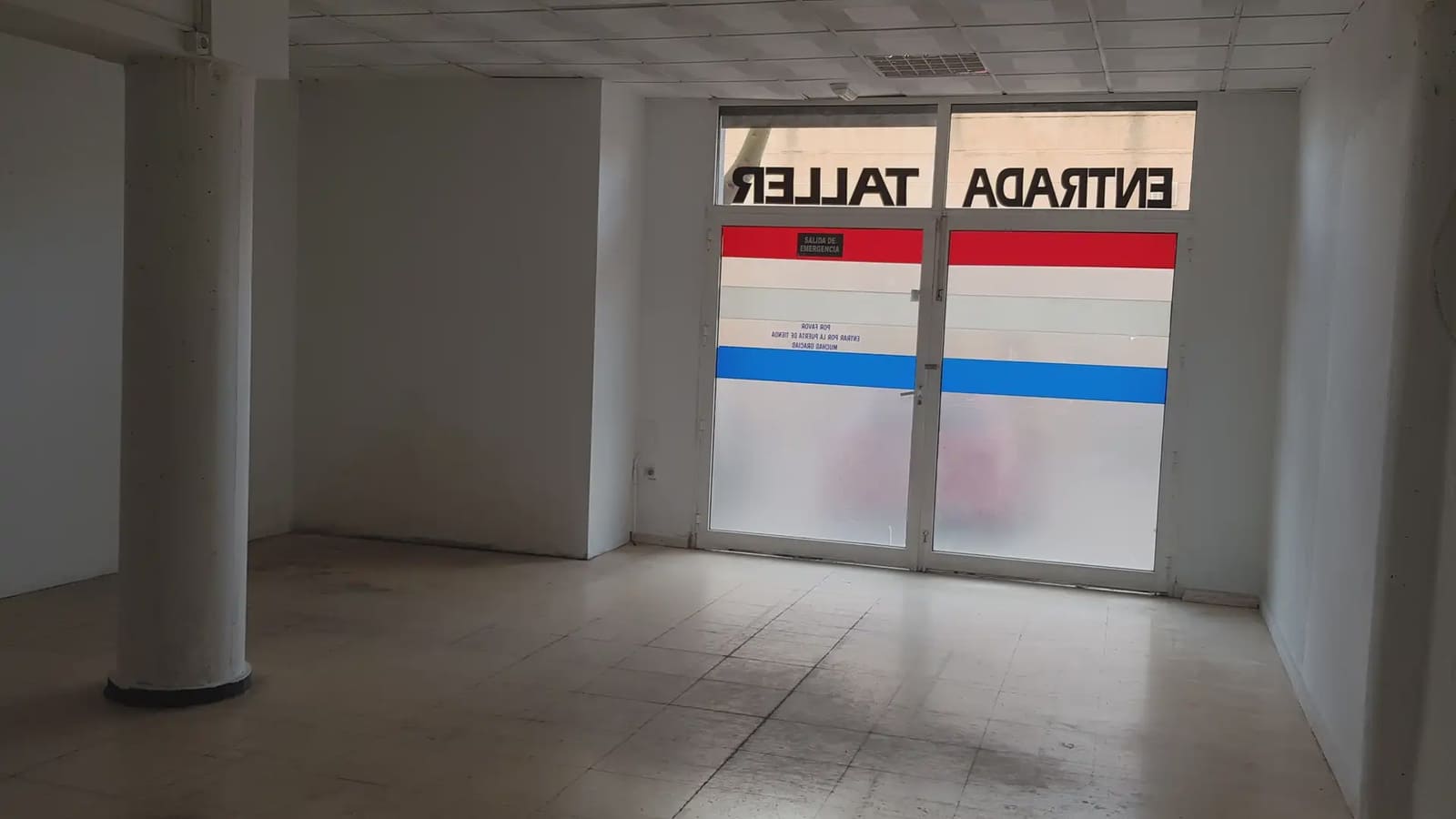 Erhverv til salg i Manises - € 250.000 (Ref: 9748298)