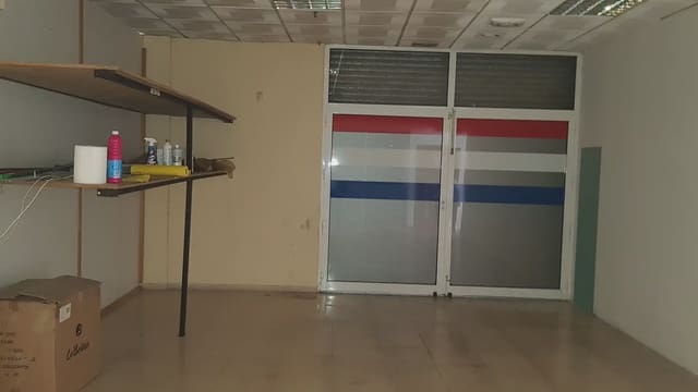 Kommersiell til salgs i Manises - € 250 000 (Ref: 9748298)
