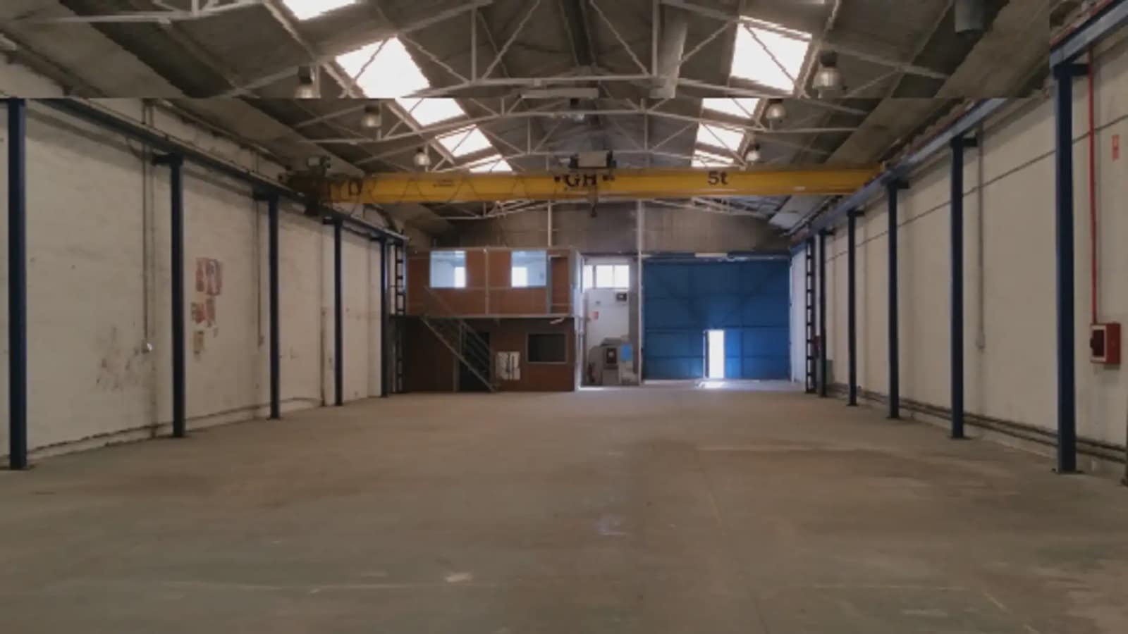 Commerciale da affittare in Paterna - 4.300 € (Rif: 9748299)