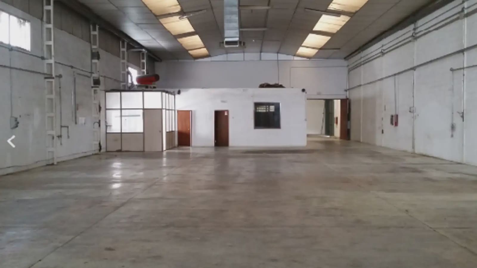 Commerciale da affittare in Paterna - 4.300 € (Rif: 9748299)