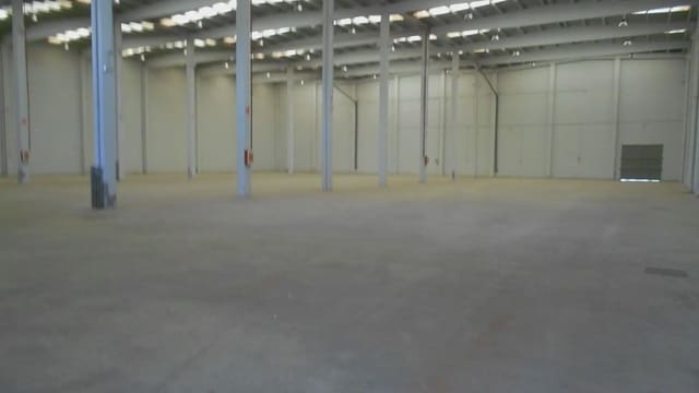 Commerciale da affittare in Riba-roja de Túria - 15.000 € (Rif: 9748300)