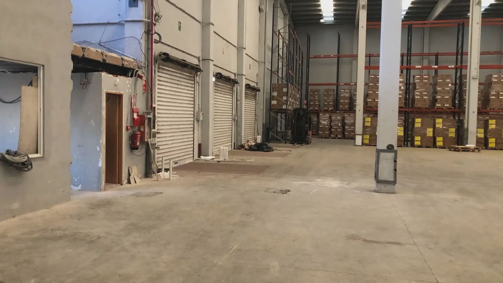 Commerciale da affittare in Riba-roja de Turia - 15.000 € (Rif: 9748300)