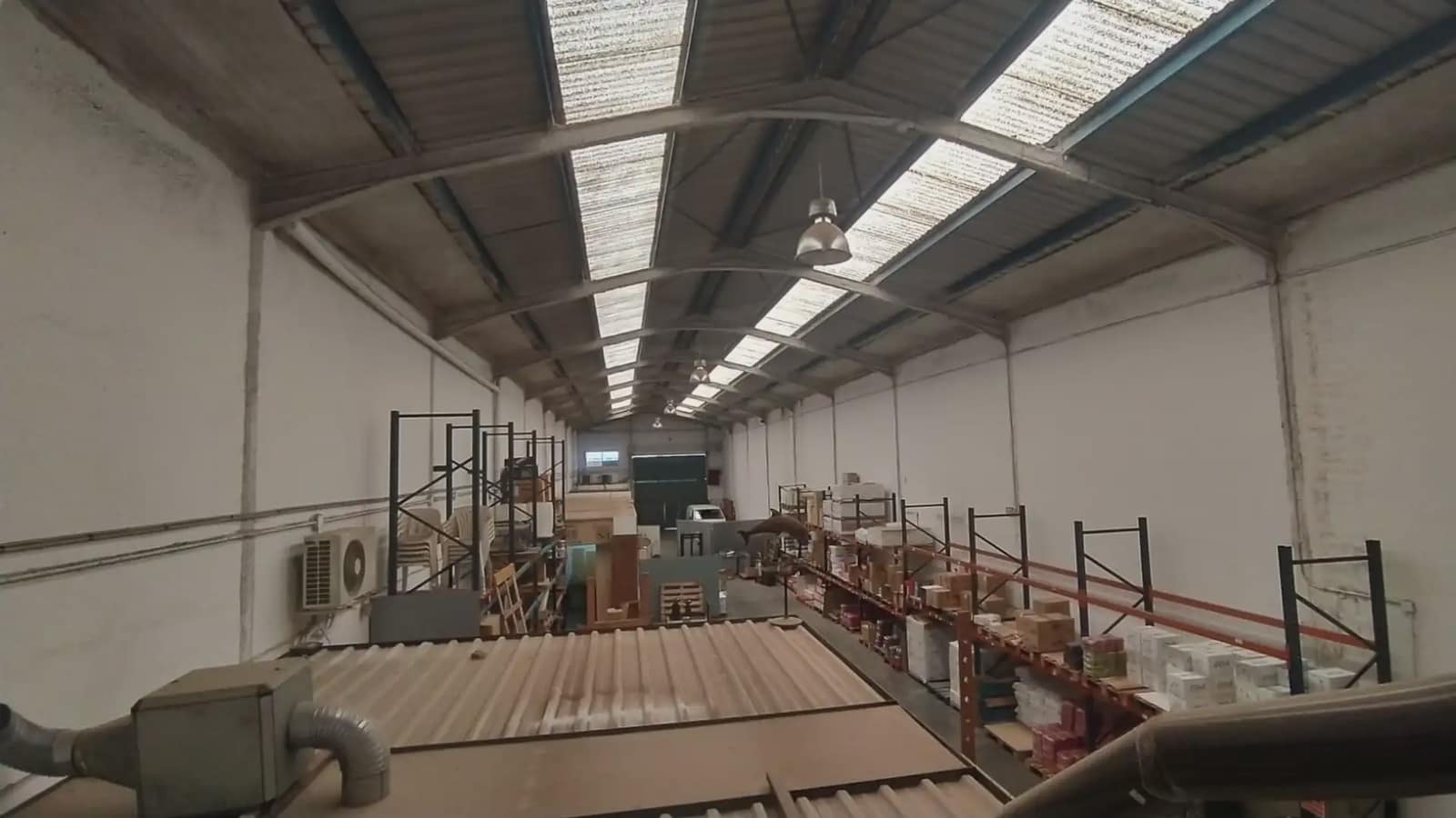 Kommersiell til leie i Manises - € 1 800 (Ref: 9748302)