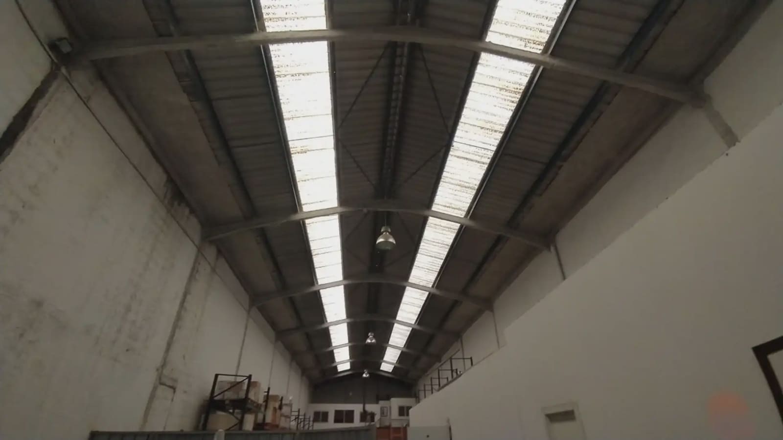 Kommersiell til leie i Manises - € 1 800 (Ref: 9748302)