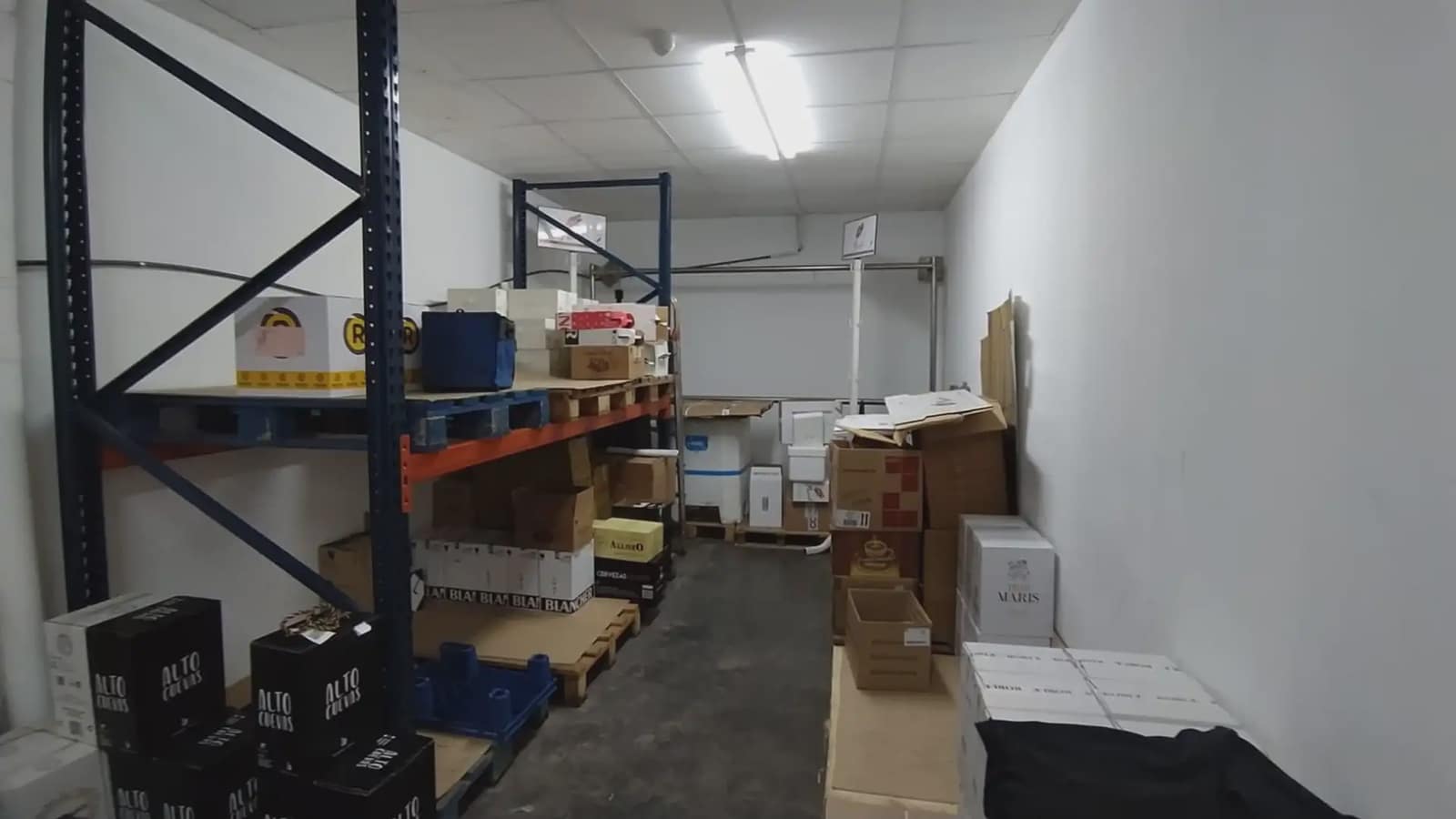 Kommersiell til leie i Manises - € 1 800 (Ref: 9748302)