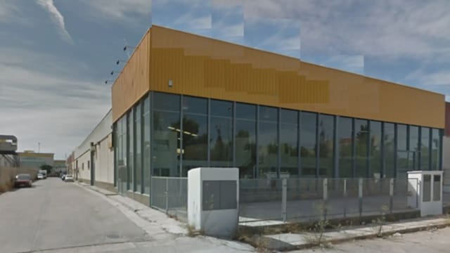 Commerciale da affittare in Quart de Poblet - 15.500 € (Rif: 9748305)