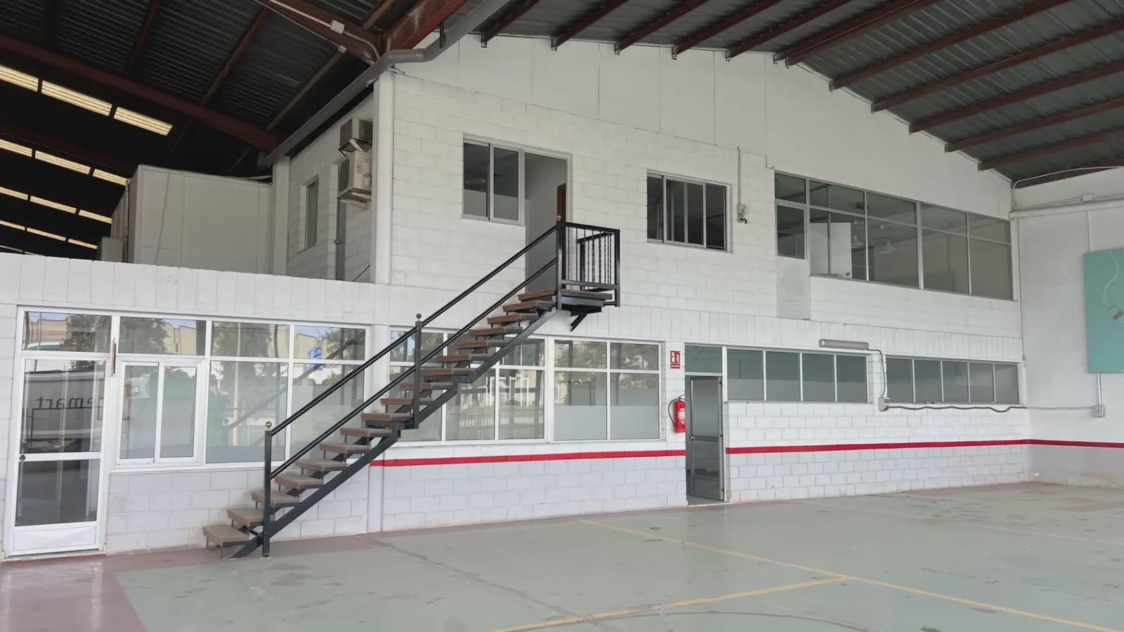 Commerciale da affittare in Quart de Poblet - 15.500 € (Rif: 9748305)