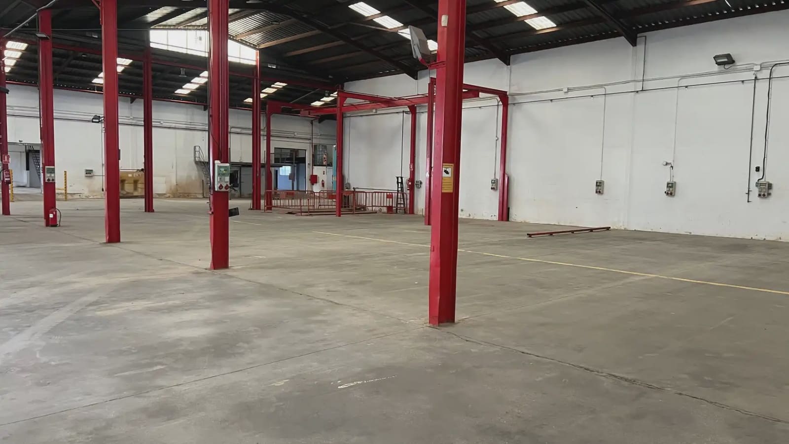 Commerciale da affittare in Quart de Poblet - 15.500 € (Rif: 9748305)