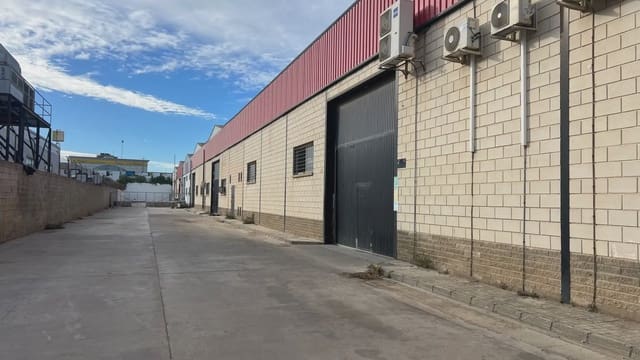 Commerciale da affittare in Quart de Poblet - 15.500 € (Rif: 9748305)